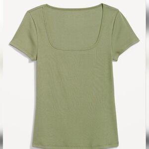 XL • Old Navy • Fitted Square-Neck T-Shirt